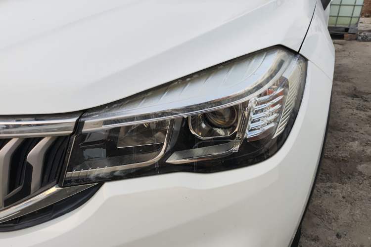 Used Brilliance V3 2017 1.5L Manual Smart Model Left Front Headlight