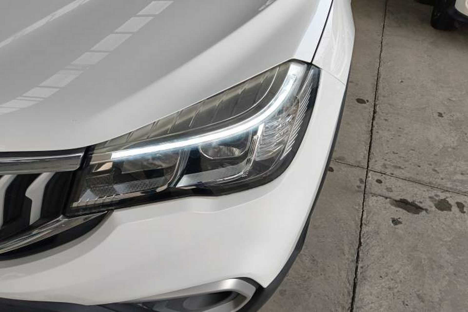 Used Brilliance V3 2017 1.5L Manual Smart Model Left Front Headlight