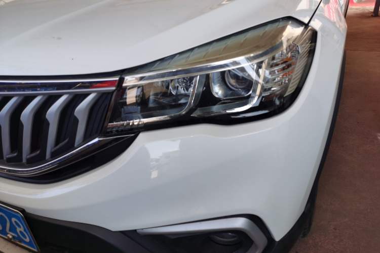 Used Brilliance V3 2017 1.5L Manual Smart Model Left Front Headlight