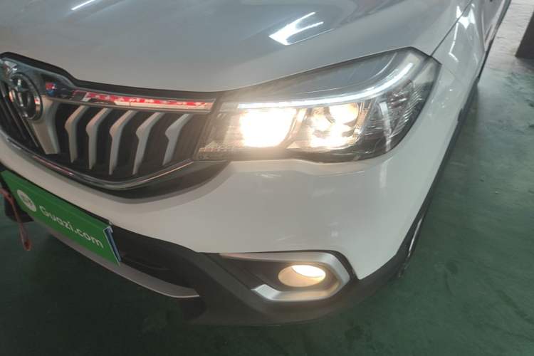 Used Brilliance V3 2017 1.5L Manual Smart Model Left Front Headlight