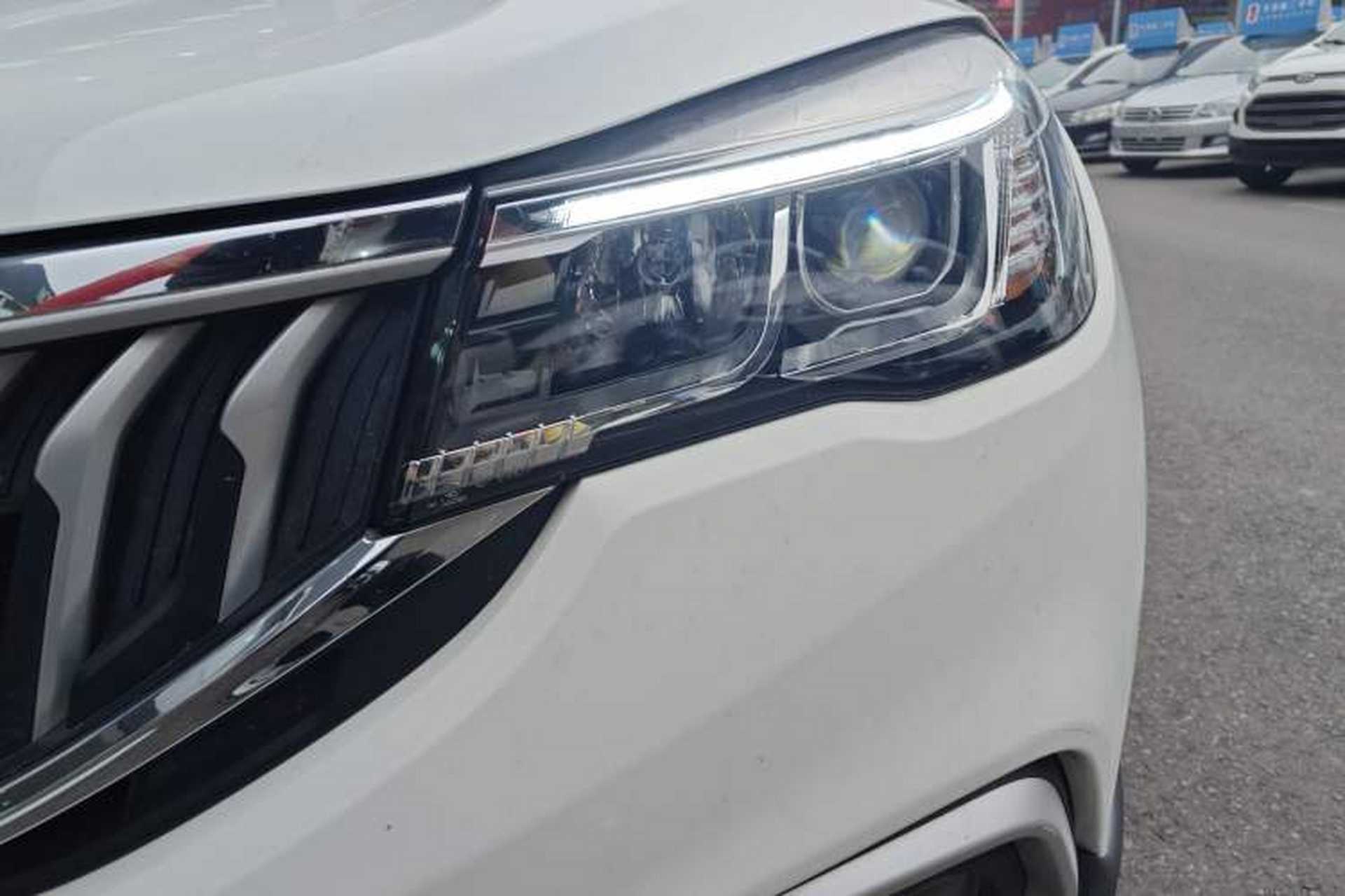 Used Brilliance V3 2017 1.5L Automatic Smart Version Left Front Headlight
