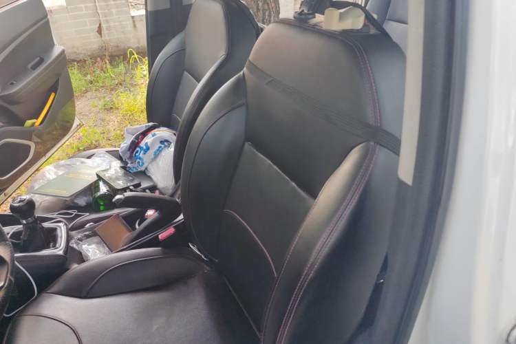 Used Brilliance V3 2017 1.5L Manual Base Version Left Front Seat