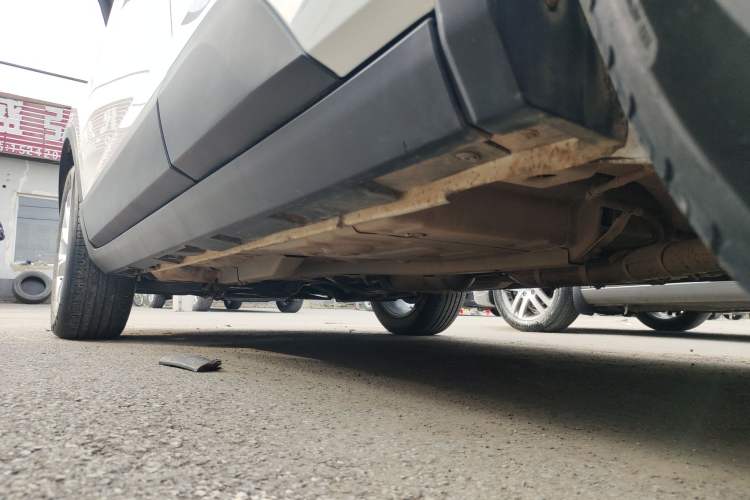 Used Brilliance V3 2017 1.5L Manual Smart Model Left Side Sill