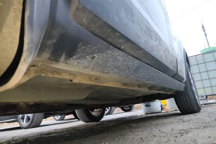 Used Brilliance V3 2017 1.5L Manual Smart Model Left Side Sill