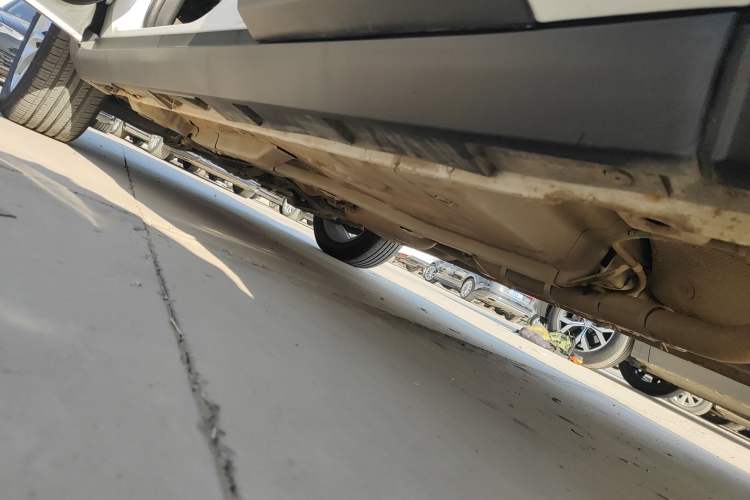 Used Brilliance V3 2017 1.5L Manual Comfort Model Left Side Sill