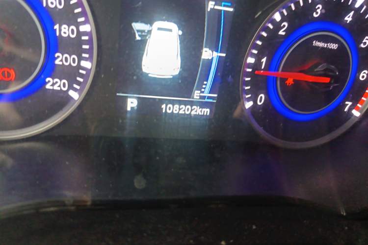Used Brilliance V3 2017 1.5L Automatic Elite Model Odometer Close Up