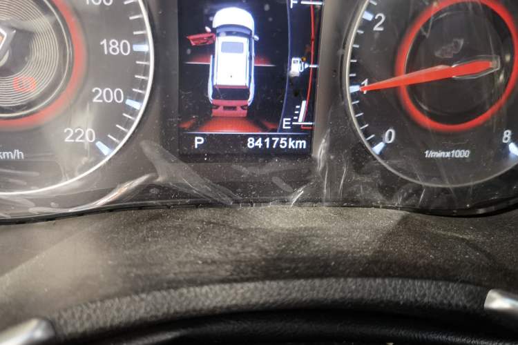 Used Brilliance V3 2017 1.5T Automatic Flagship Model Odometer Close Up