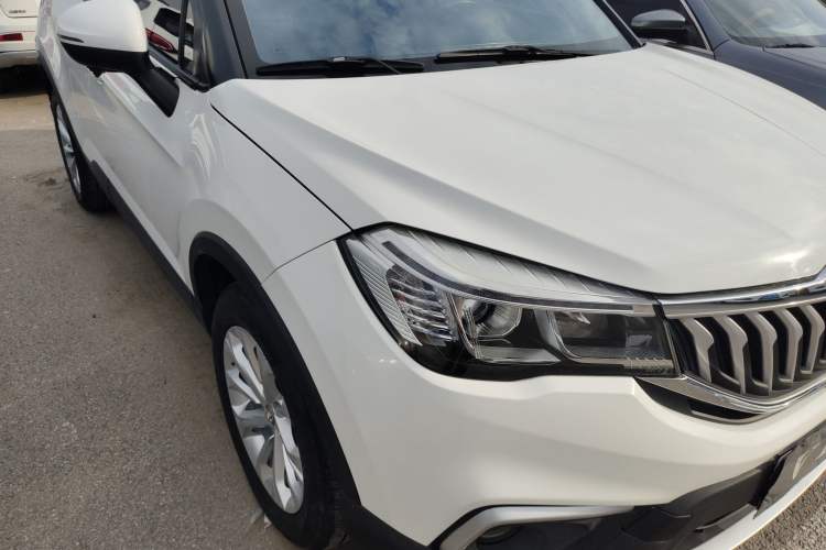 Used Brilliance V3 2017 1.5L Manual Smart Model Right Front Headlight