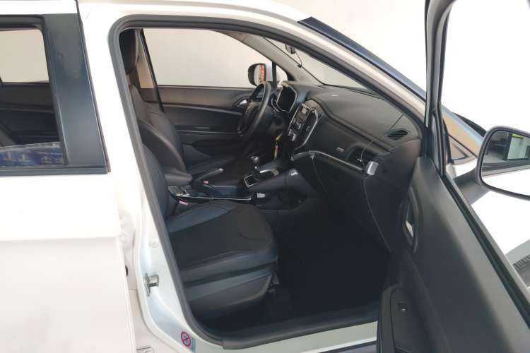 Used Brilliance V3 2017 1.5L Manual Comfort Model Right Front Seat