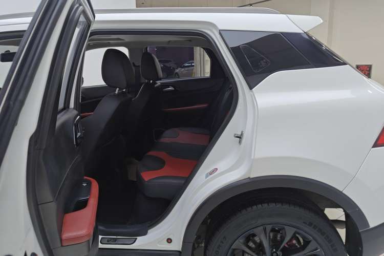 Used Brilliance V3 2017 1.5L Manual Smart Model Right Rear Seat