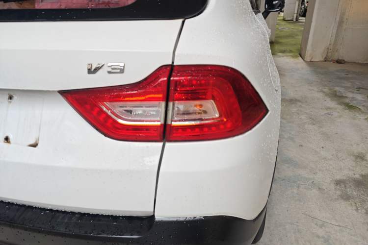 Used Brilliance V3 2017 1.5L Automatic Smart Version Right Rear Taillight