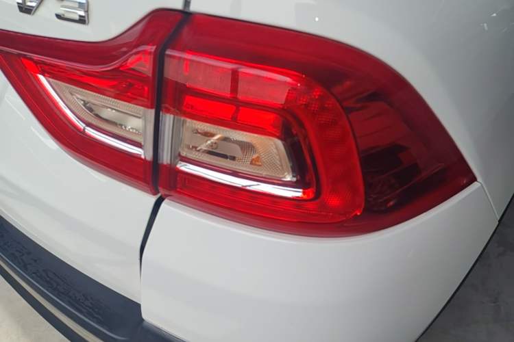Used Brilliance V3 2017 1.5L Manual Smart Model Right Rear Taillight