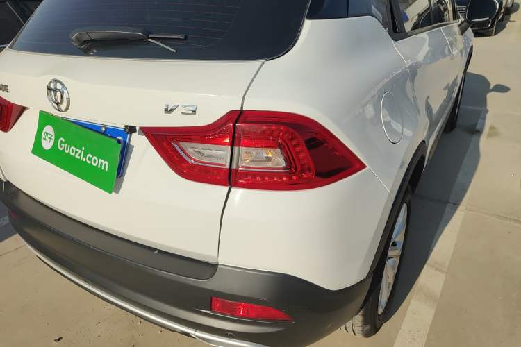 Used Brilliance V3 2017 1.5L Manual Comfort Model Right Rear Taillight