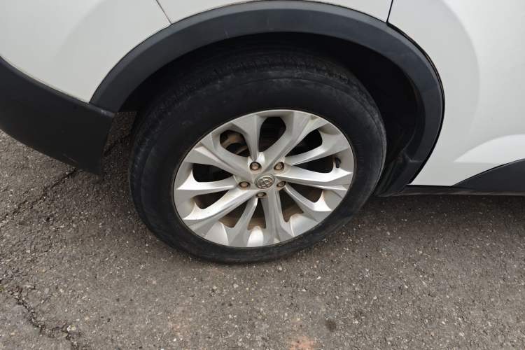 Used Brilliance V3 2017 1.5L Manual Smart Model Right Rear Wheel Hub