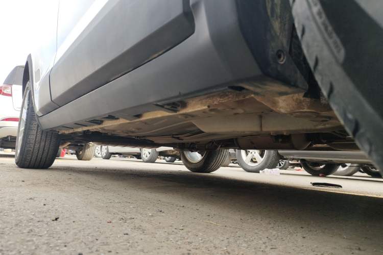 Used Brilliance V3 2017 1.5L Manual Smart Model Right Side Sill