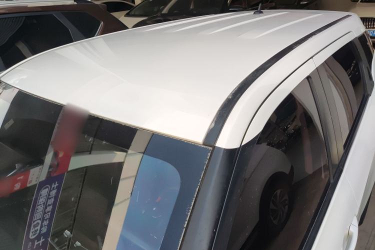 Used Brilliance V3 2017 1.5L Automatic Comfort Model Roof