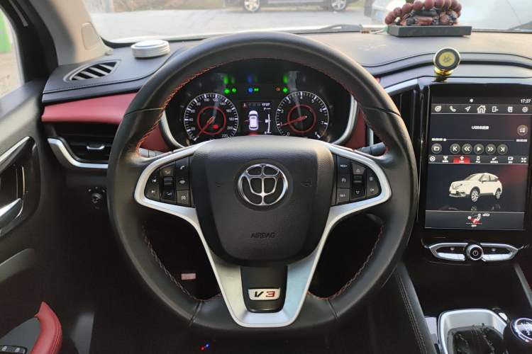 Used Brilliance V3 2017 1.5L Manual Smart Model Steering Wheel