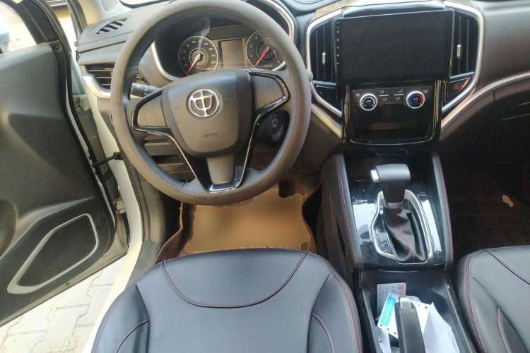 Used Brilliance V3 2017 1.5L Automatic Comfort Model Steering Wheel