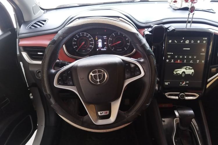 Used Brilliance V3 2017 1.5L Automatic Elite Model Steering Wheel