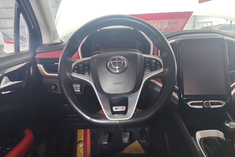 Used Brilliance V3 2017 1.5L Manual Smart Model Steering Wheel