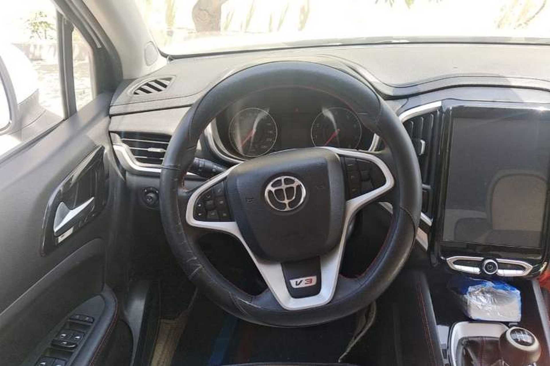 Used Brilliance V3 2017 1.5L Manual Elite Model Steering Wheel