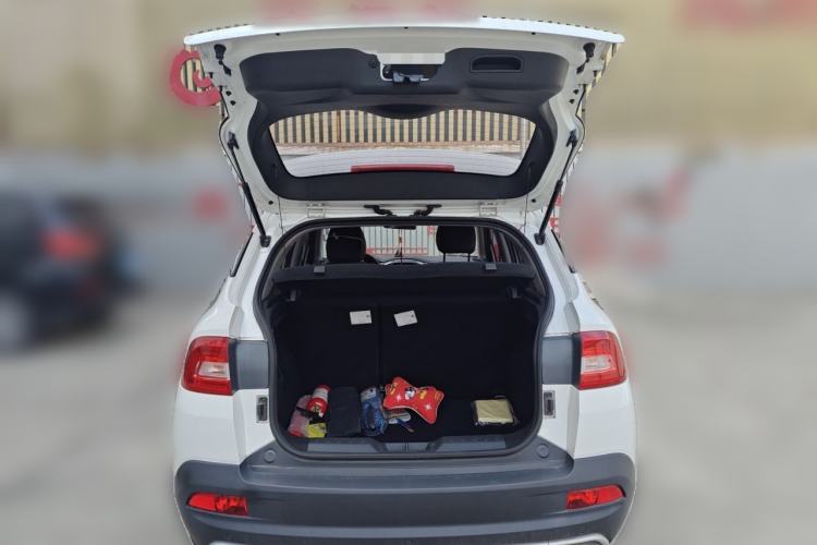 Used Brilliance V3 2017 1.5L Automatic Smart Version Trunk