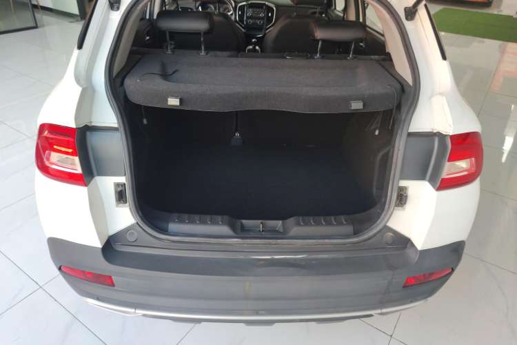 Used Brilliance V3 2017 1.5L Manual Comfort Model Trunk