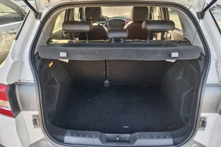 Used Brilliance V3 2017 1.5L Automatic Smart Version Trunk