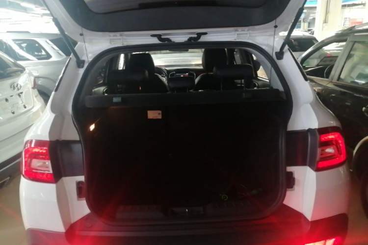Used Brilliance V3 2017 1.5L Automatic Smart Version Trunk