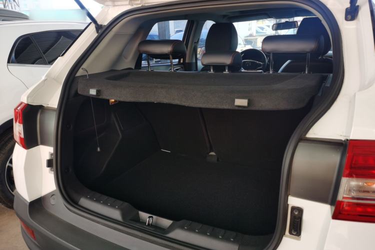 Used Brilliance V3 2017 1.5L Manual Smart Model Trunk