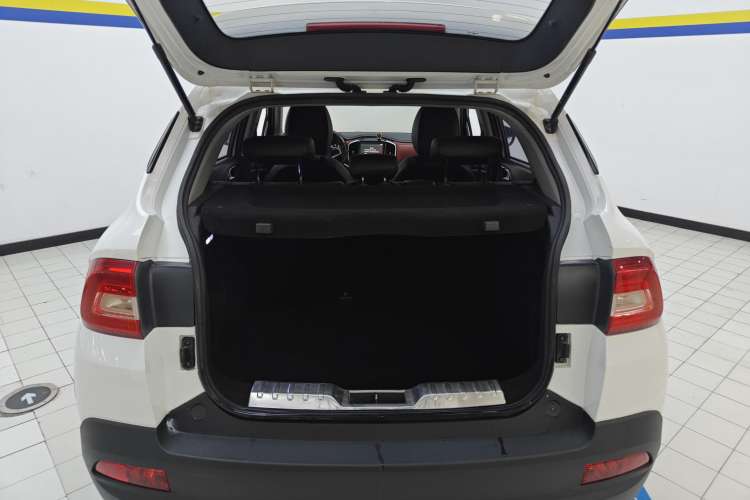 Used Brilliance V3 2017 1.5L Manual Smart Model Trunk