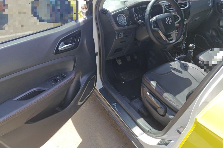 Used Brilliance V3 2017 1.5L Manual Smart Model Driver Seat
