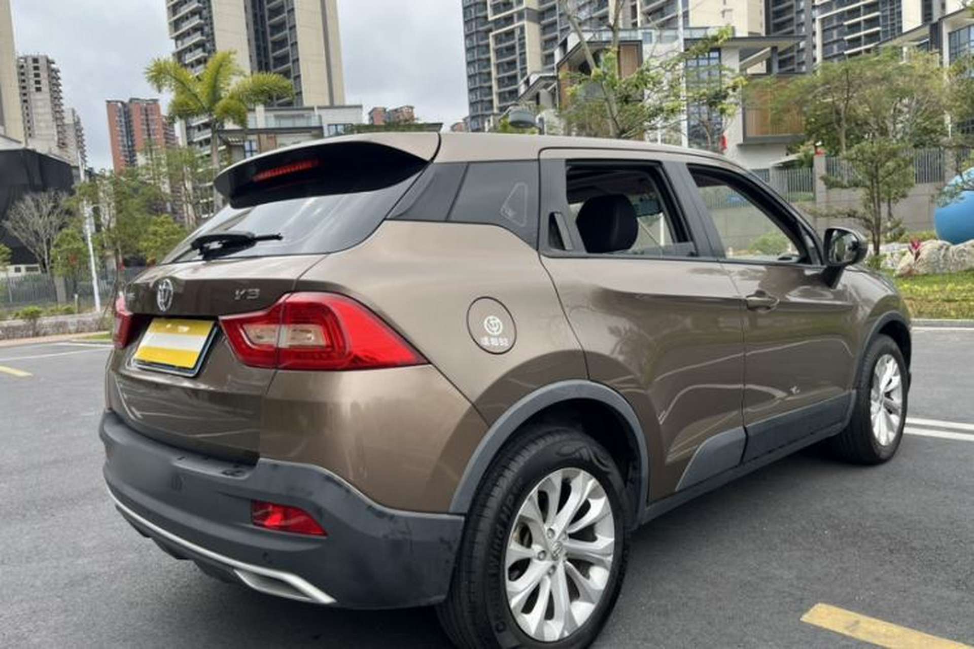 Used Brilliance V3 2017 1.5L Manual Smart Model Exterior 7