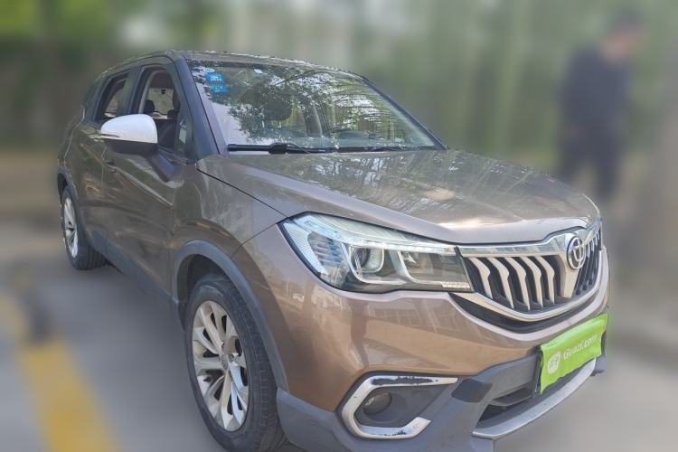 Used Brilliance V3 2017 1.5L Manual Smart Model Front Right 45 Deg