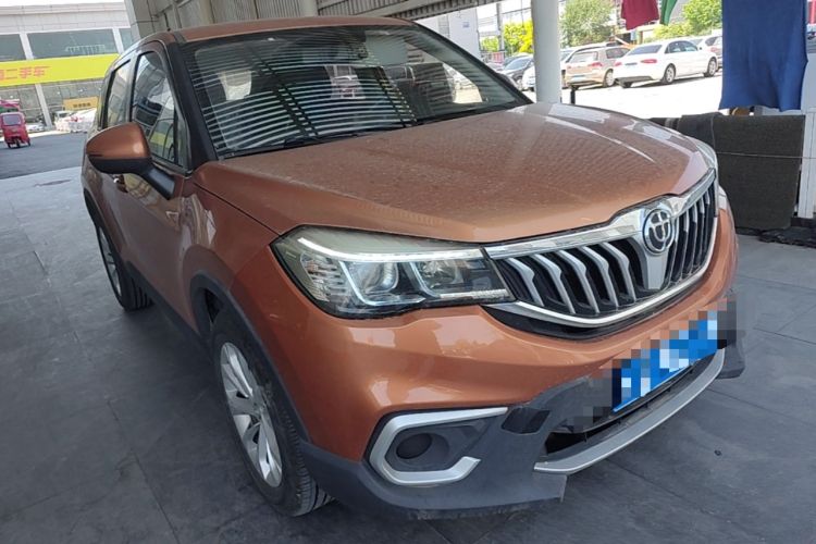 Used Brilliance V3 2017 1.5L Manual Comfort Model Front Right 45 Deg