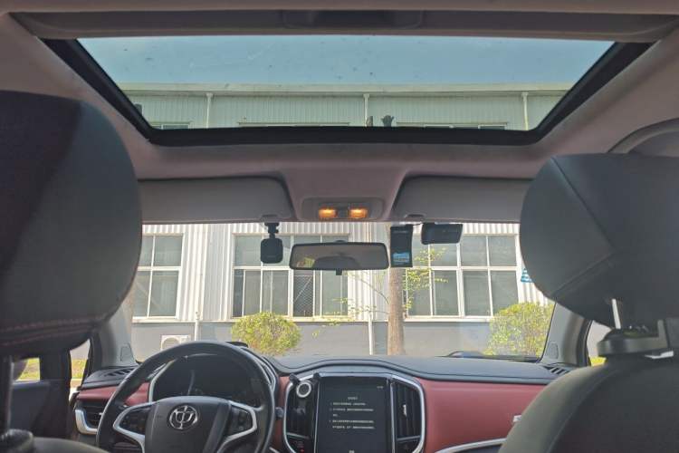 Used Brilliance V3 2017 1.5L Manual Smart Model Headliner