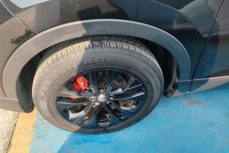 Used Brilliance V3 2020 1.6L Manual Smart Starry Edition Exterior 3
