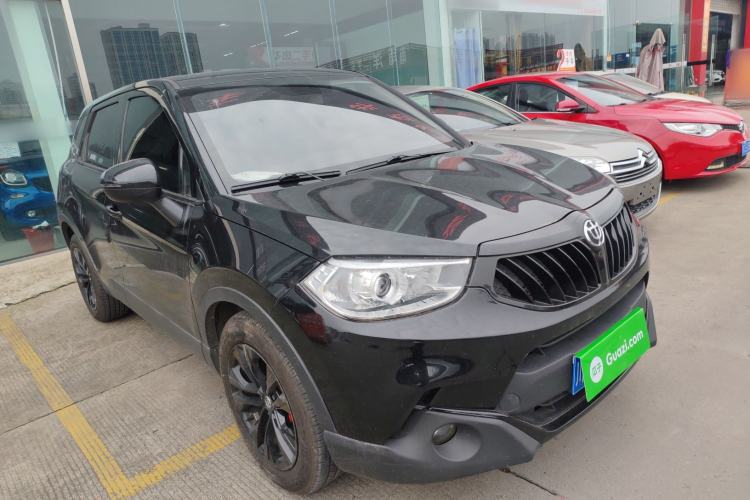 Used Brilliance V3 2020 1.6L Manual Smart Starry Edition Front Right 45 Deg