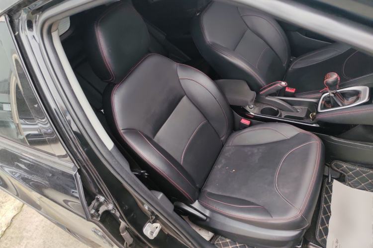Used Brilliance V3 2020 1.6L Manual Smart Starry Edition Right Front Seat