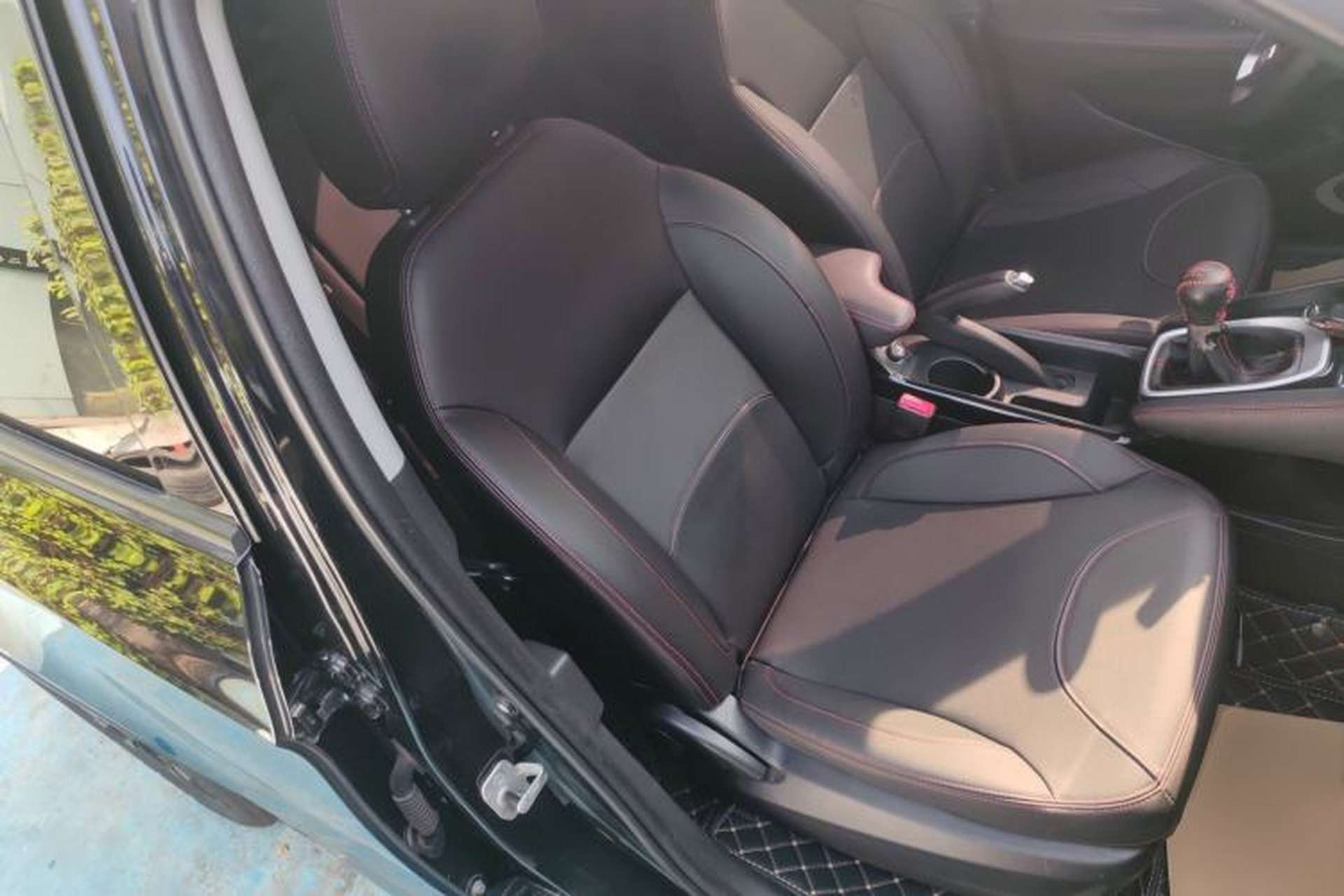 Used Brilliance V3 2020 1.6L Manual Smart Starry Edition Right Front Seat