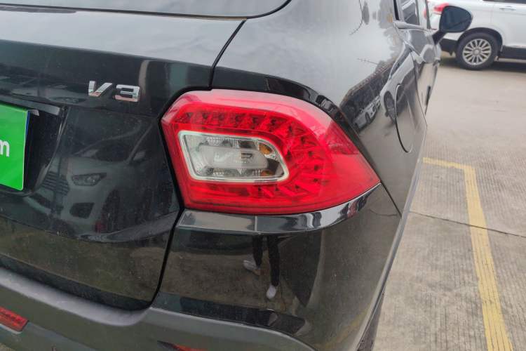 Used Brilliance V3 2020 1.6L Manual Smart Starry Edition Right Rear Taillight