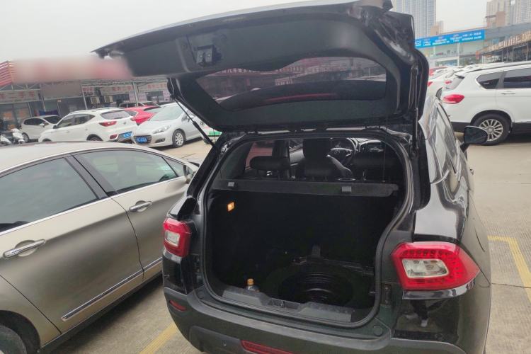 Used Brilliance V3 2020 1.6L Manual Smart Starry Edition Trunk