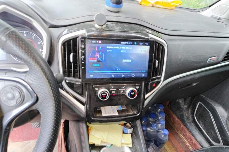 Used Brilliance V3 2020 1.6L Manual Classic Model Audio And AC Panel