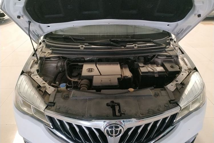 Used Brilliance V3 2020 1.6L Manual Classic Model Engine Bay