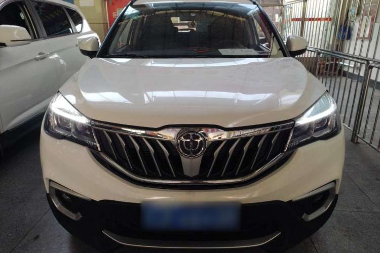 Used Brilliance V3 2020 1.6L Manual Classic Model Exterior 1