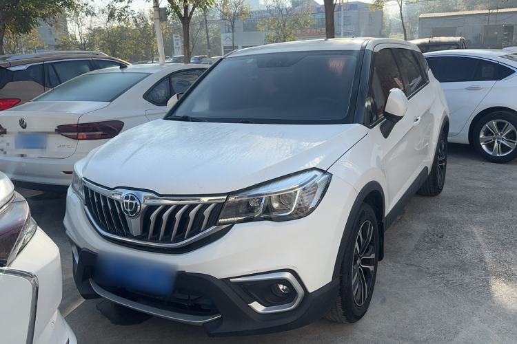 Used Brilliance V3 2020 1.6L Manual Smart Starry Edition Exterior 1