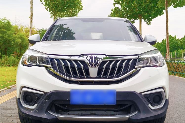 Used Brilliance V3 2020 1.6L Manual Classic Model Exterior 1