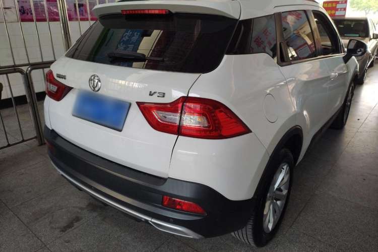 Used Brilliance V3 2020 1.6L Manual Classic Model Exterior 3