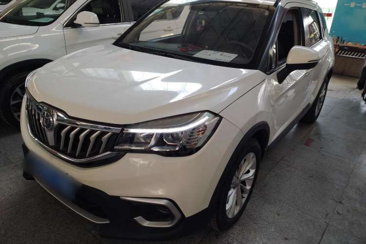 Used Brilliance V3 2020 1.6L Manual Classic Model Exterior 5