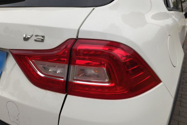Used Brilliance V3 2020 1.6L Manual Classic Model Exterior 6